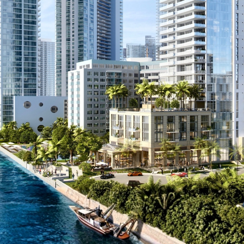 Biscayne Bay shoreline in Edgewater Miami near the site of a new Edgewater waterfront restaurant